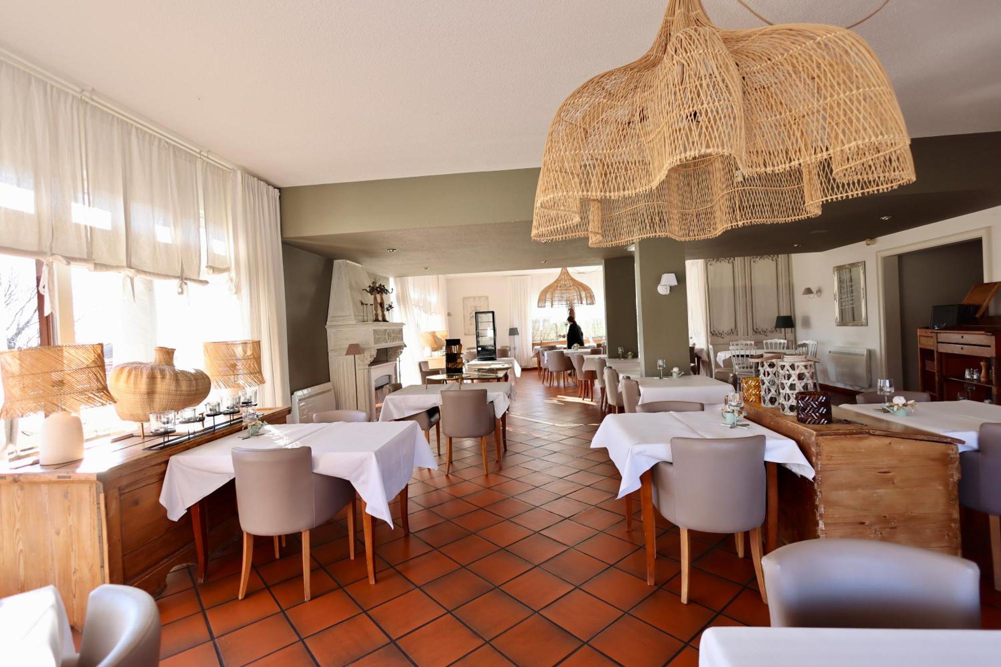 Hotel Restaurant Verger Des Chateaux, Route Des Vins Haut-Koenigsbourg Dieffenthal Dış mekan fotoğraf